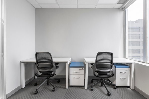 Seventh image of 942-60 Knutsford Boulevard in Kingston 5, St. Andrew, Jamaica - property is For Rent