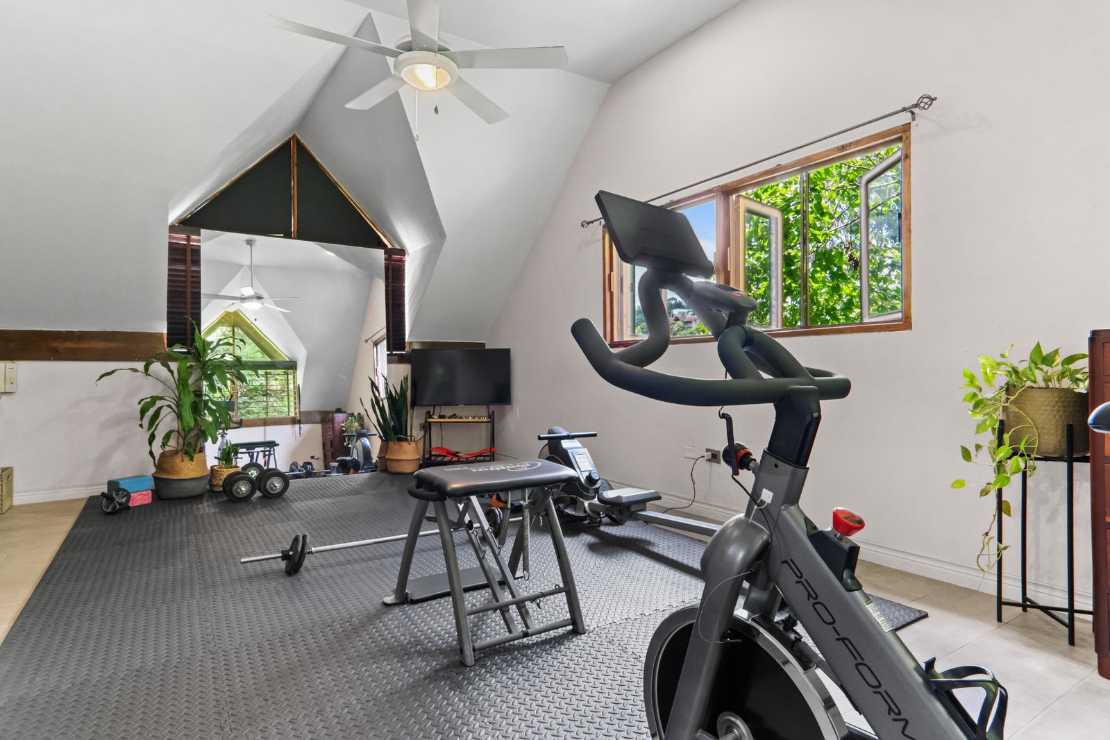 Fifteenth image of 7 South Oakridge in Kingston 8, St. Andrew, Jamaica - property is For Sale