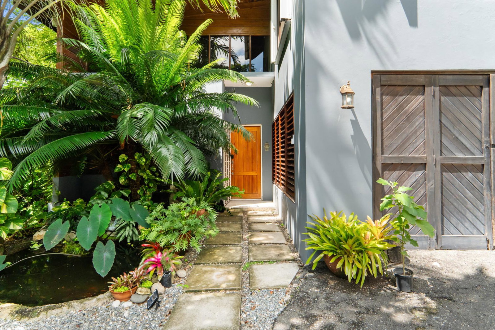 Nineteenth image of 7 South Oakridge in Kingston 8, St. Andrew, Jamaica - property is For Sale