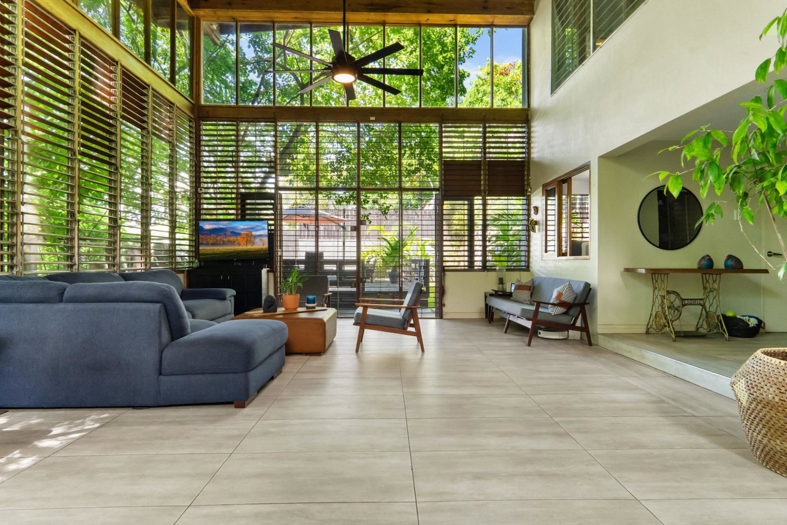 Fourth image of 7 South Oakridge in Kingston 8, St. Andrew, Jamaica - property is For Sale