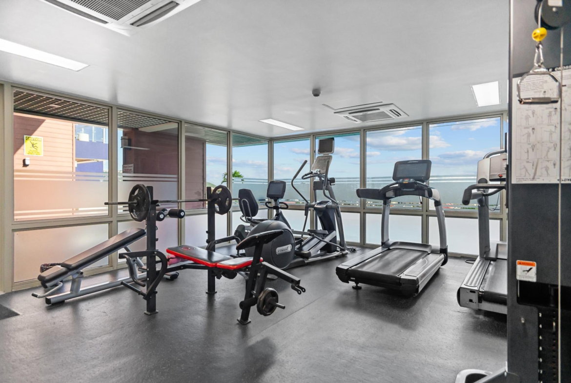 Eighth image of 702-20 South Avenue in Kingston 10, St. Andrew, Jamaica - property is For Sale