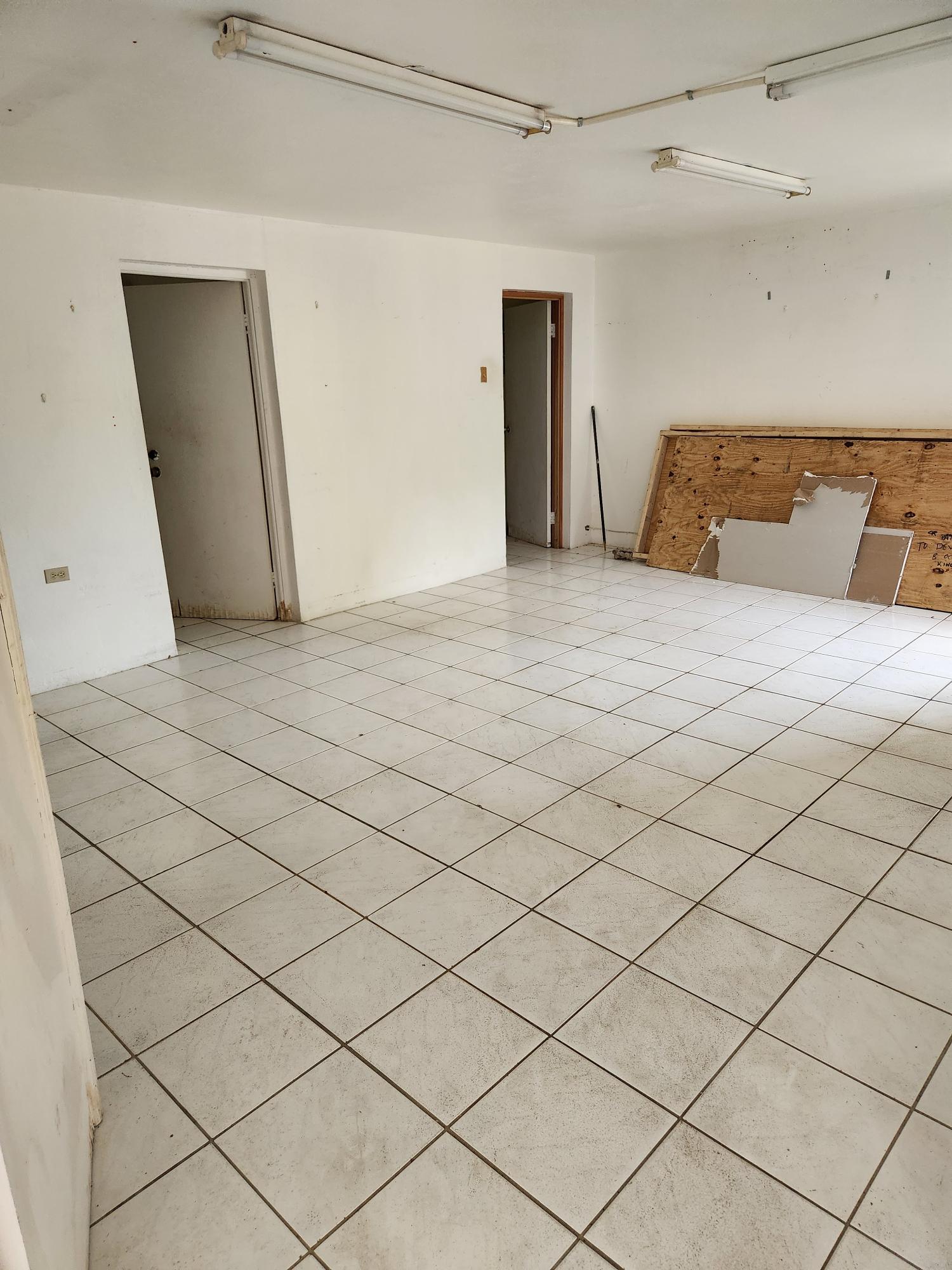 Sixth image of Columbus Heights, Ocho ri in Ocho Rios, St. Ann, Jamaica - property is For Rent