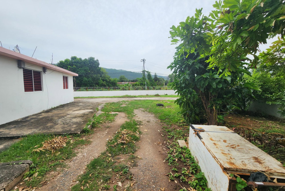 Thirtieth image of 9 Warminister Drive in KINGSTON, Kingston, Jamaica - property is For Sale
