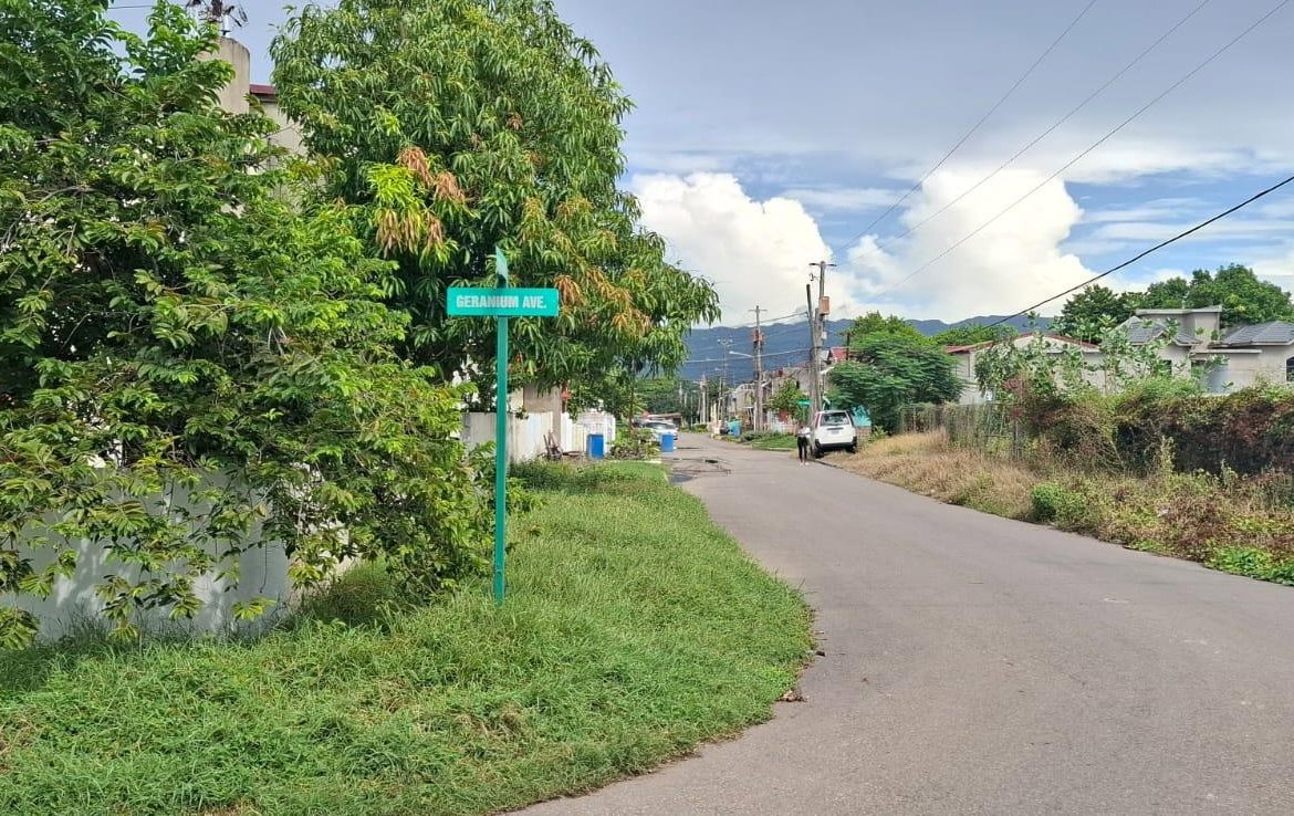 Fifth image of 38d-218 Geranium Avenue, Hamilton in Hamilton Gardens, St. Catherine, Jamaica - property is For Sale
