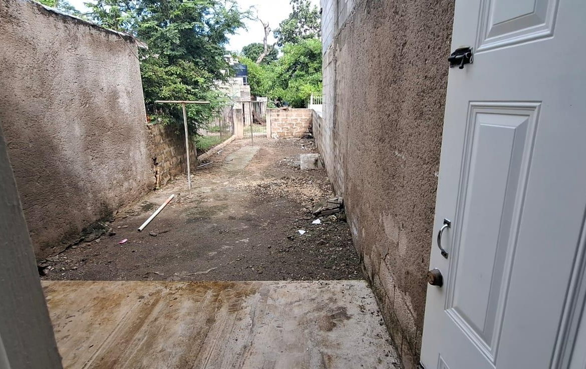 Sixth image of 38d-218 Geranium Avenue, Hamilton in Hamilton Gardens, St. Catherine, Jamaica - property is For Sale