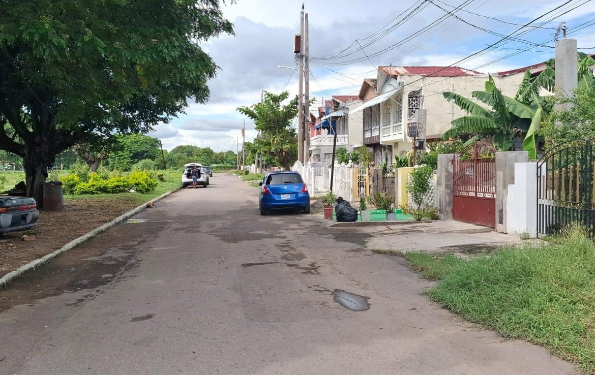 Seventh image of 38d-218 Geranium Avenue, Hamilton in Hamilton Gardens, St. Catherine, Jamaica - property is For Sale