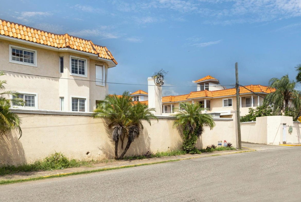 Second image of 12 Seaview Avenue in Kingston 6, St. Andrew, Jamaica - property is For Rent