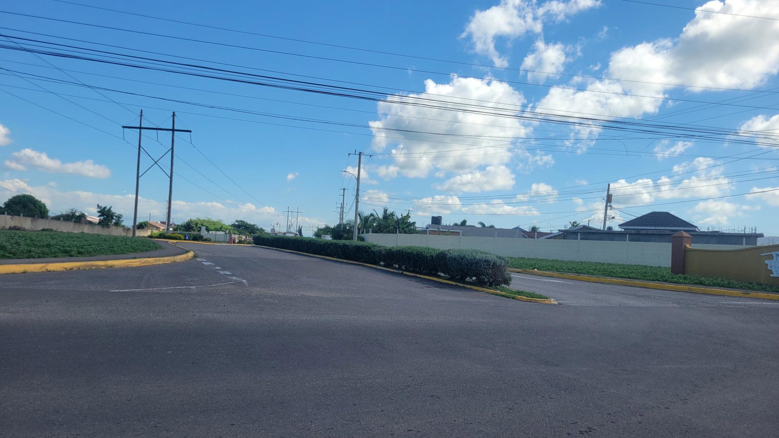 Second image of 853 New Harbour Village, ph 3 in Old Harbour, St. Catherine, Jamaica - property is For Rent