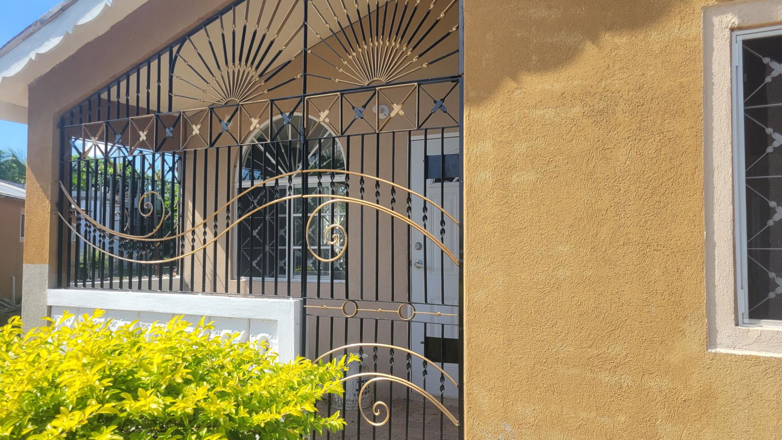 Fifth image of 853 New Harbour Village, ph 3 in Old Harbour, St. Catherine, Jamaica - property is For Rent