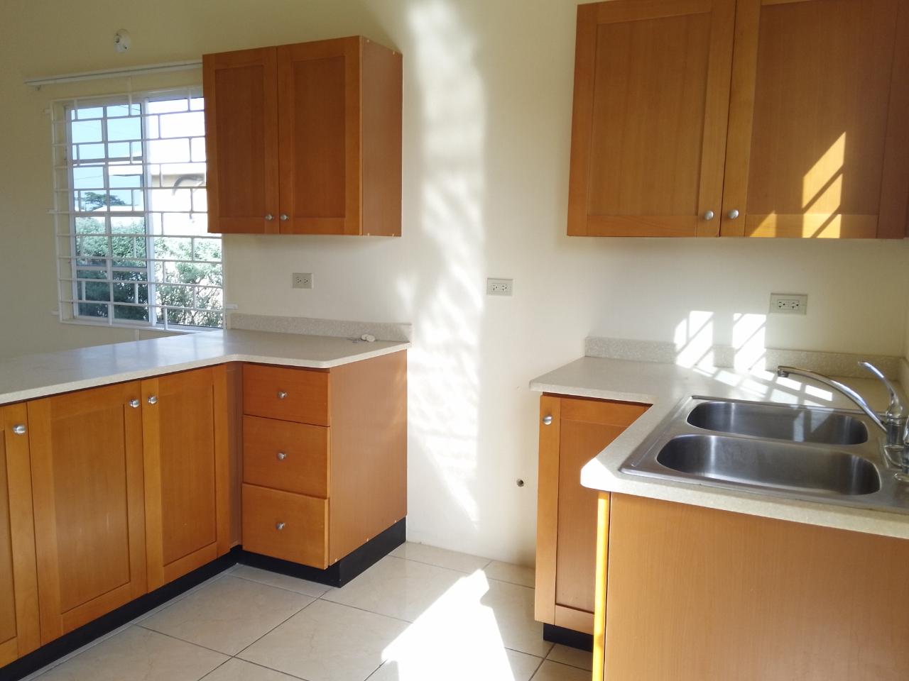 Seventh image of Lagoon Avenue in Greater Portmore, St. Catherine, Jamaica - property is For Rent