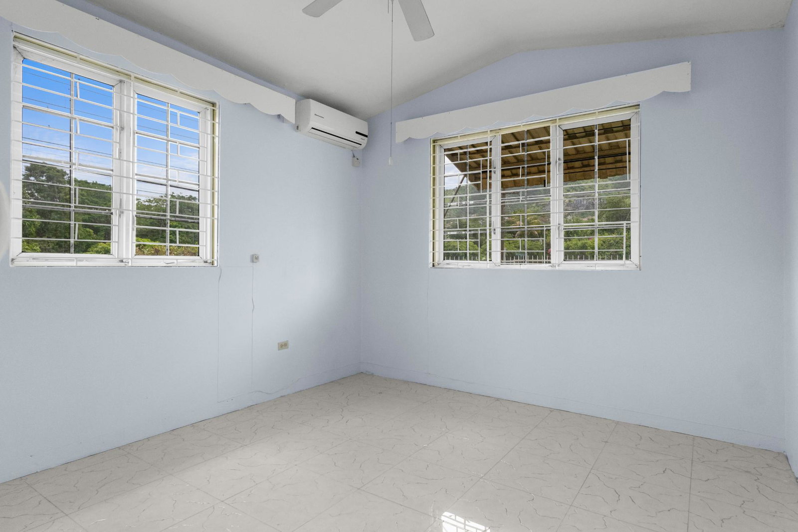 Fourth image of 11 Welwyn Avenue in Kingston 6, St. Andrew, Jamaica - property is For Rent