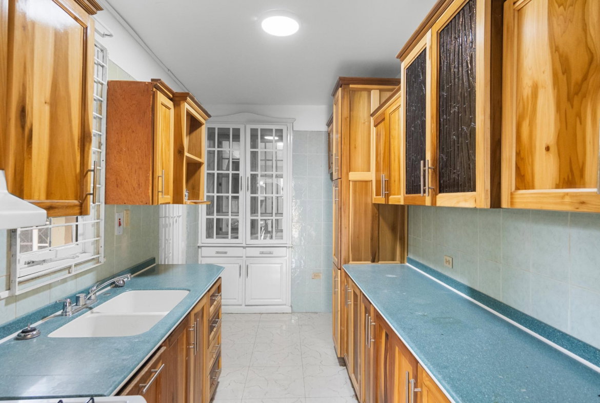 Seventh image of 11 Welwyn Avenue in Kingston 6, St. Andrew, Jamaica - property is For Rent