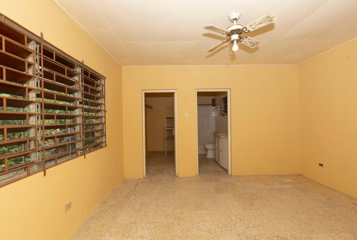 Eleventh image of 4 Carmel Close in Kingston 8, St. Andrew, Jamaica - property is For Rent