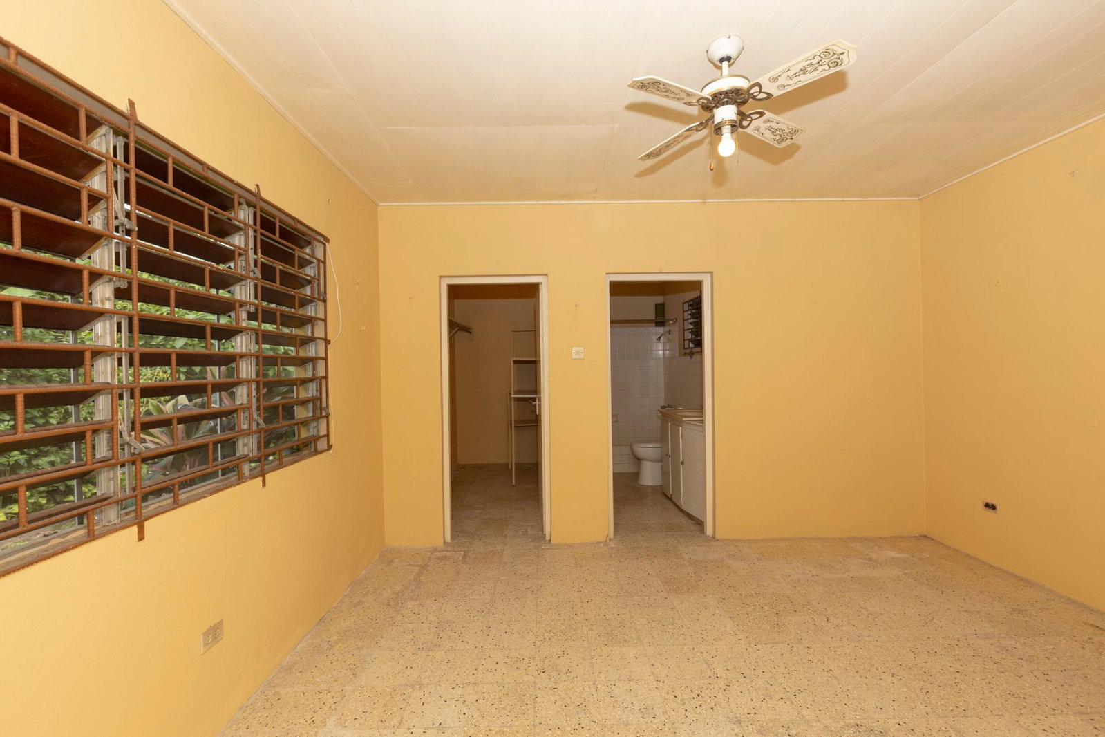 Eleventh image of 4 Carmel Close in Kingston 8, St. Andrew, Jamaica - property is For Rent
