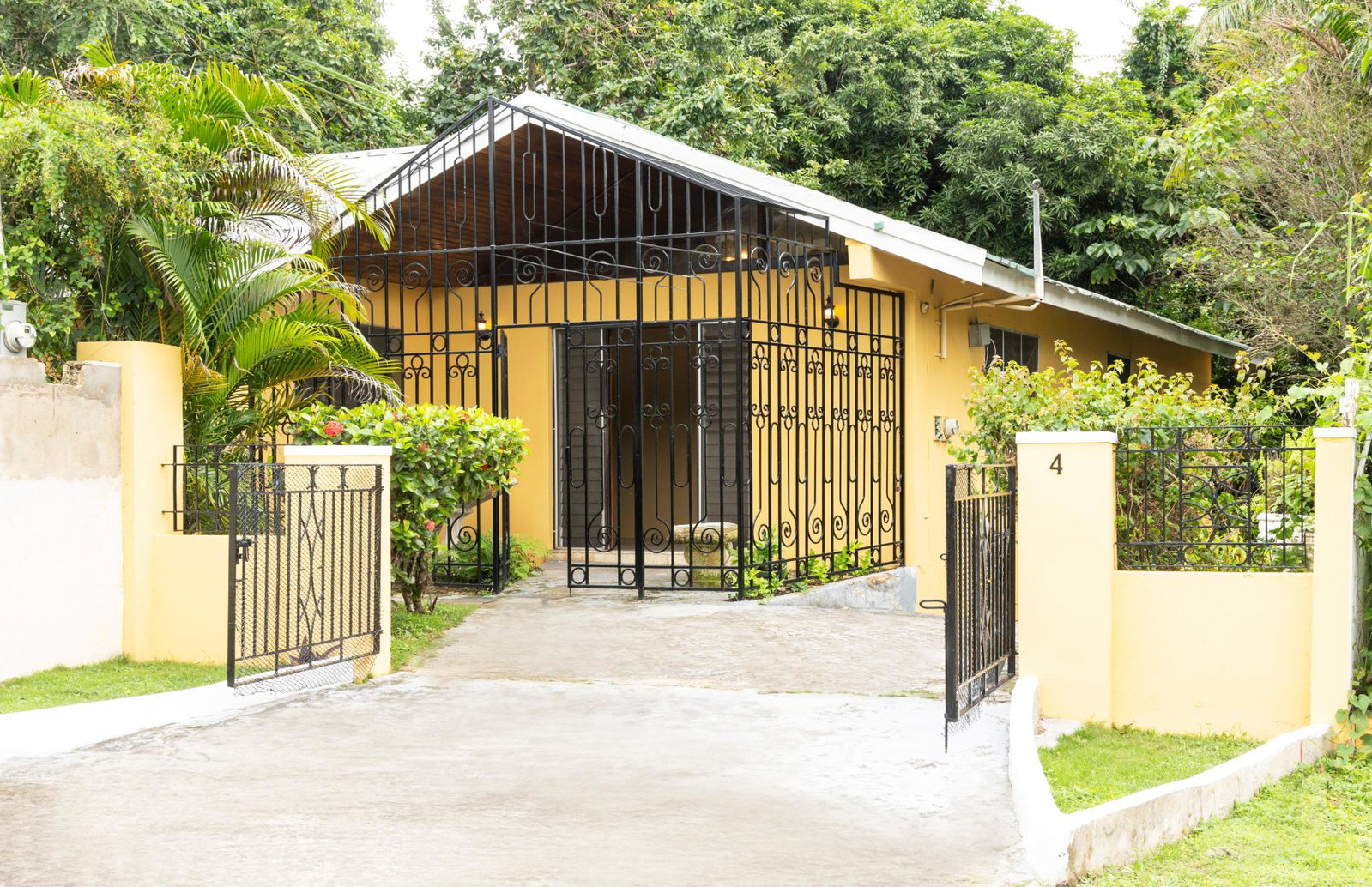 First image of 4 Carmel Close in Kingston 8, St. Andrew, Jamaica - property is For Rent