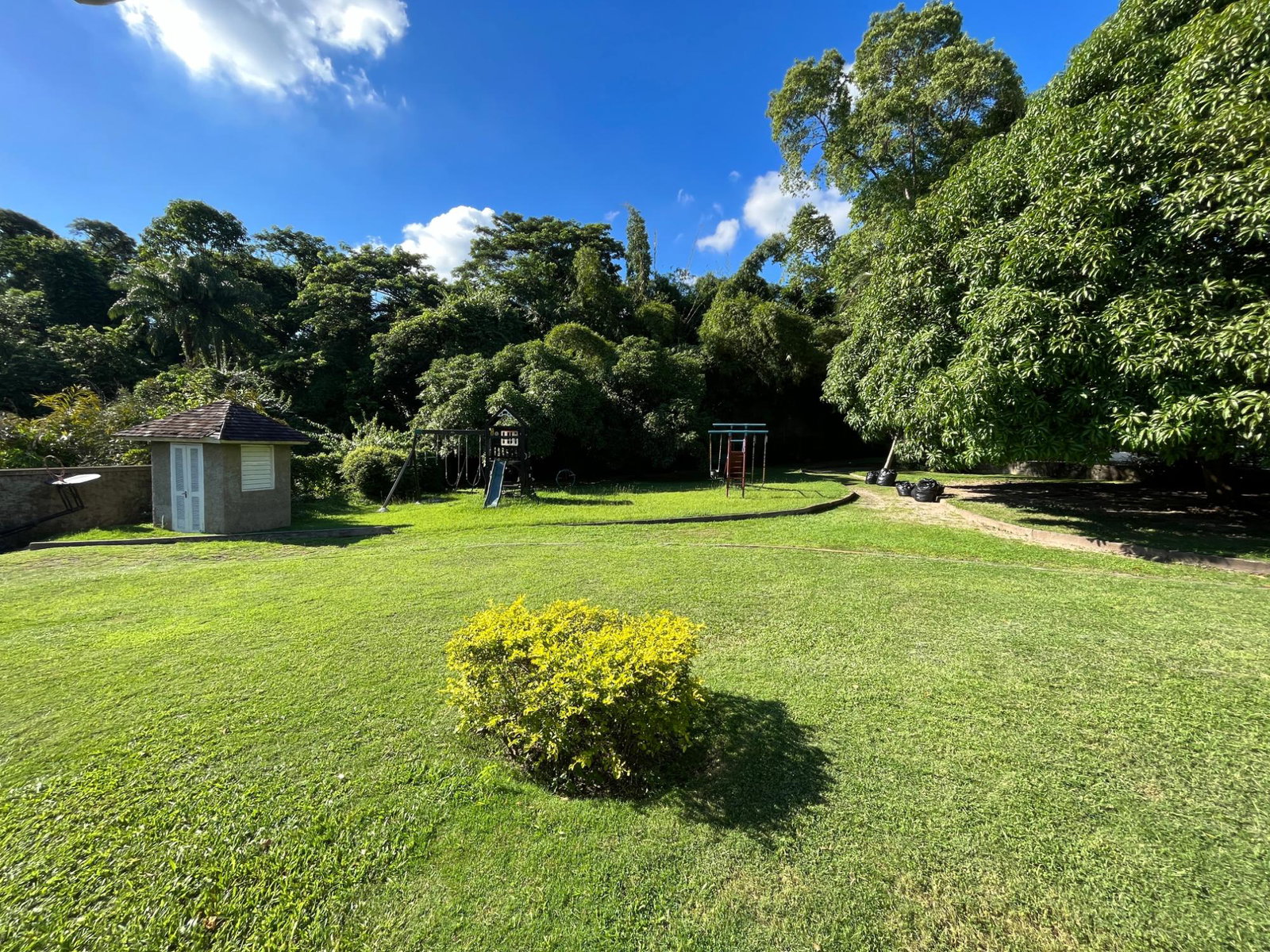 Second image of 18-1a Norbrook Road in Norbrook, St. Andrew, Jamaica - property is For Rent