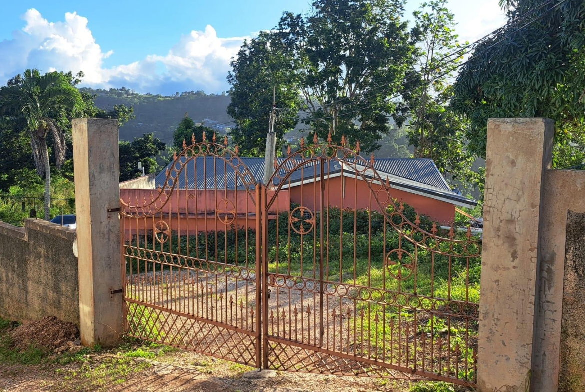First image of Nine Miles in Spaldings, Clarendon, Jamaica - property is For Sale