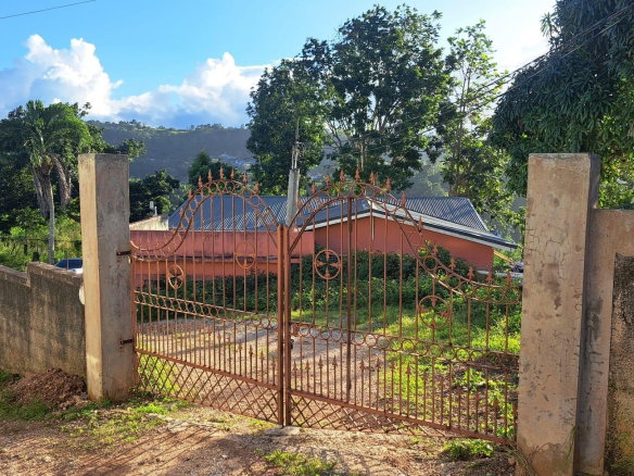 First image of Nine Miles in Spaldings, Clarendon, Jamaica - property is For Sale