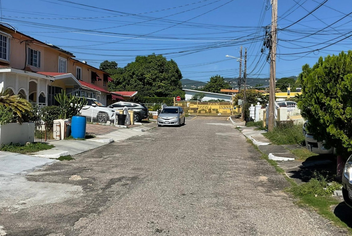 Fifteenth image of 16 16 Debbion Way, Earl Clos in Kingston 8, St. Andrew, Jamaica - property is For Sale
