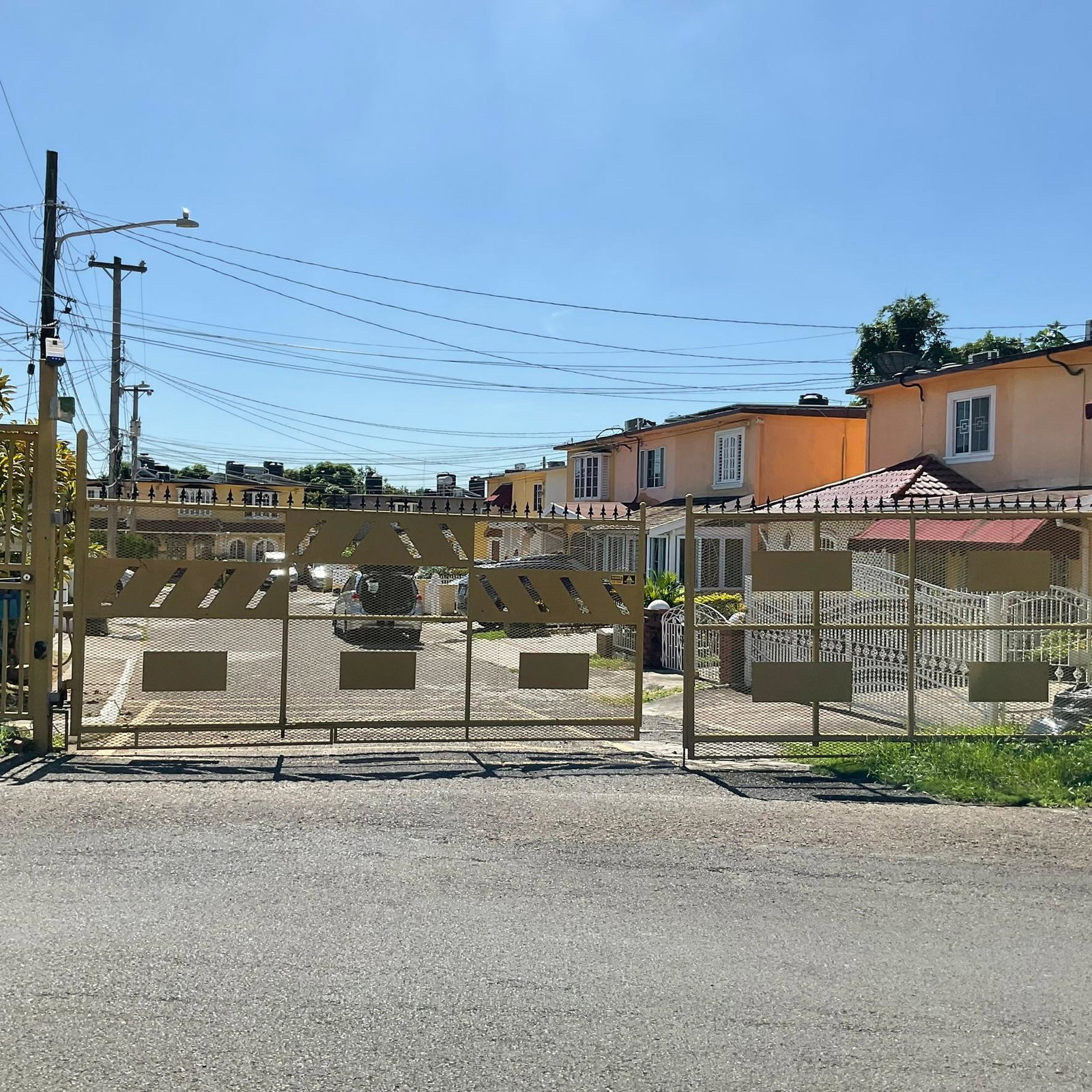 Seventeenth image of 16 16 Debbion Way, Earl Clos in Kingston 8, St. Andrew, Jamaica - property is For Sale