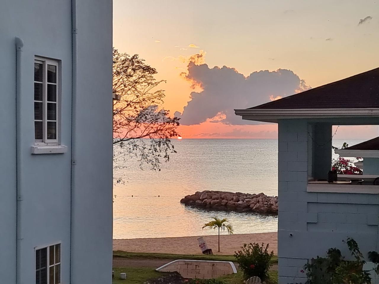 Beachfront-Studio-for-Rent-in-Hanover-Jamaica-The-Point-Village-Resorts Second image of 57- Point Village Resorts, ha in Lucea, Hanover, Jamaica - property is For Rent
