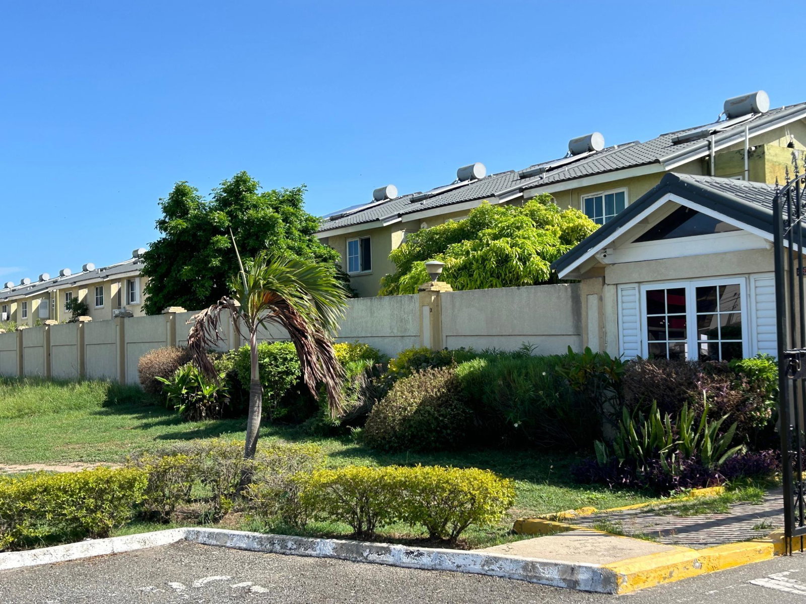 Beautifully-Renovated-4-Bed-Townhouse-in-Portmore-Country-Club-II Tenth image of 83- Portmore Country Club ii in Portmore Country Club, St. Catherine, Jamaica - property is For Sale