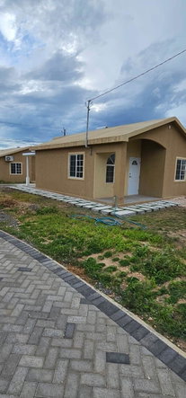 Third image of Emerald Crescent in Phoenix Park, St. Catherine, Jamaica - property is For Rent