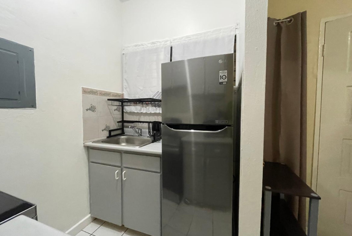 Fifteenth image of 2 Richings Ave in Kingston 6, St. Andrew, Jamaica - property is For Rent