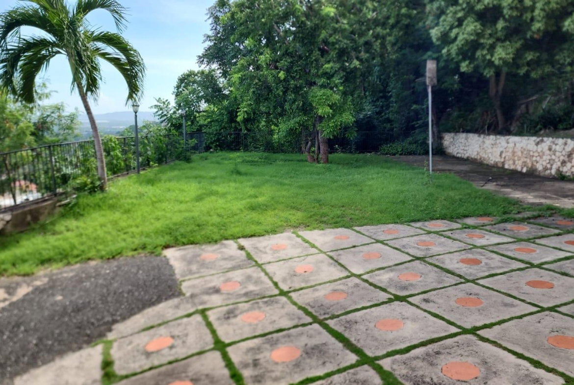 Fourteenth image of 26 Cadiz Avenue in Kingston 19, St. Andrew, Jamaica - property is For Rent