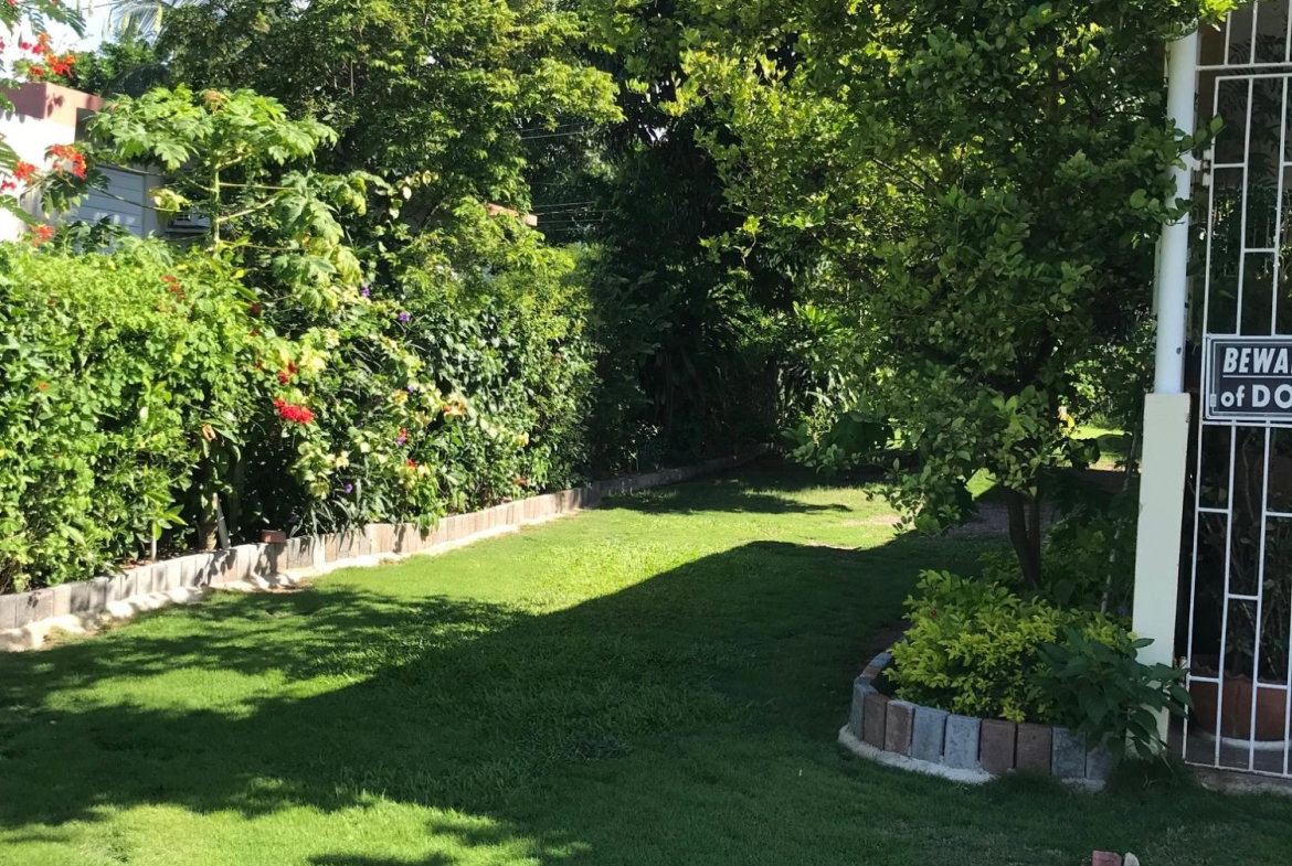 Fourteenth image of -- Garden Boulevard in Mona Heights, St. Andrew, Jamaica - property is For Rent