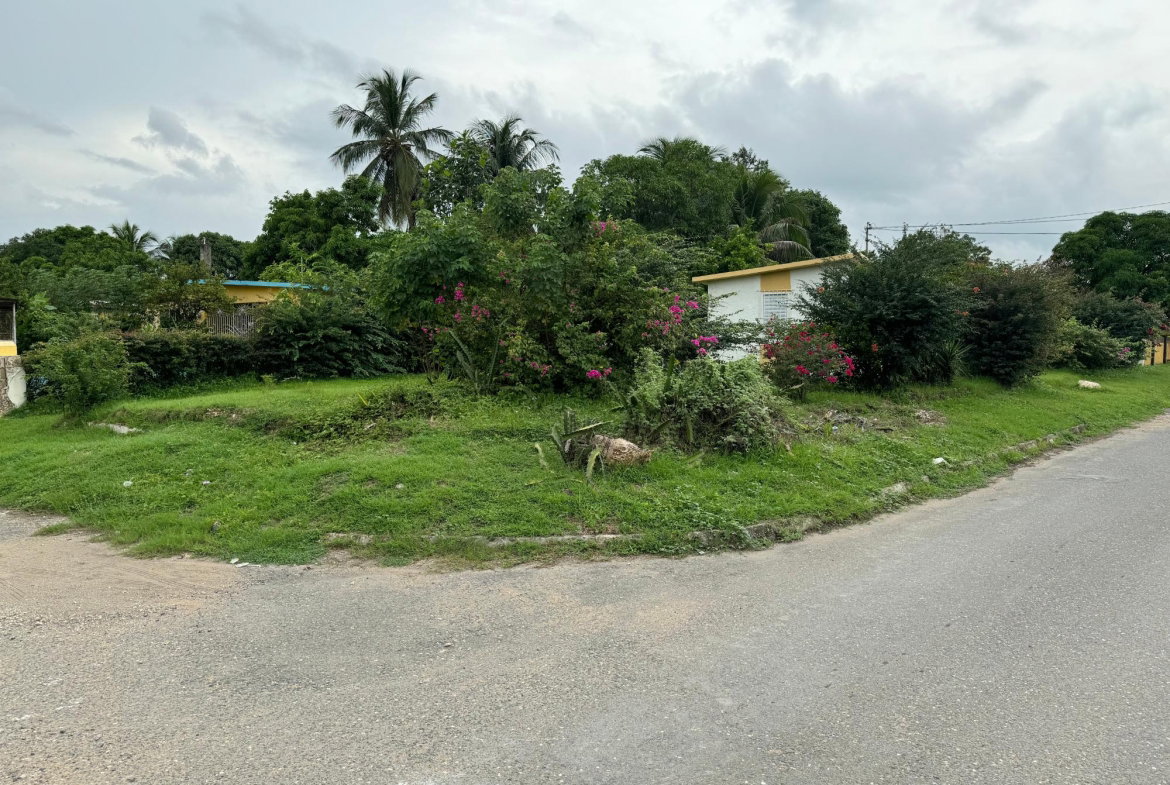 Fourth image of 534 Orlando Avenue in Friendship, St. Catherine, Jamaica - property is For Sale