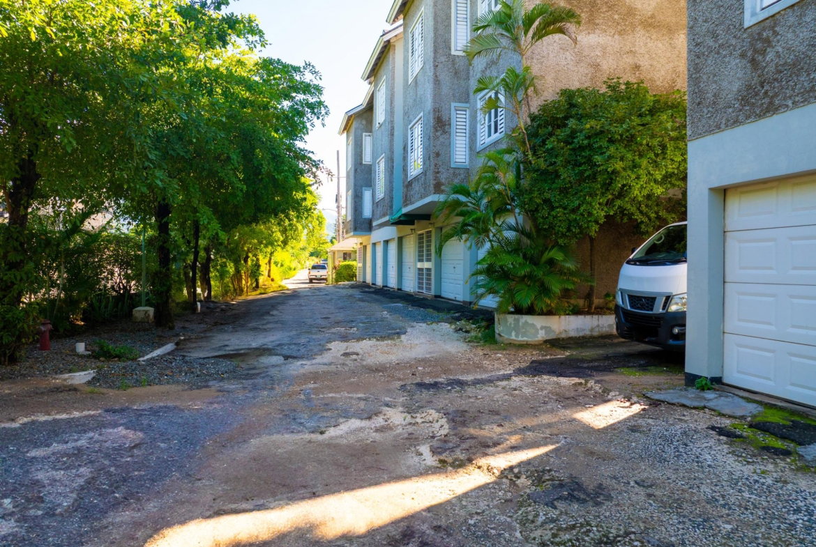 Seventh image of 2-21 Washington Close in Kingston 8, St. Andrew, Jamaica - property is For Rent