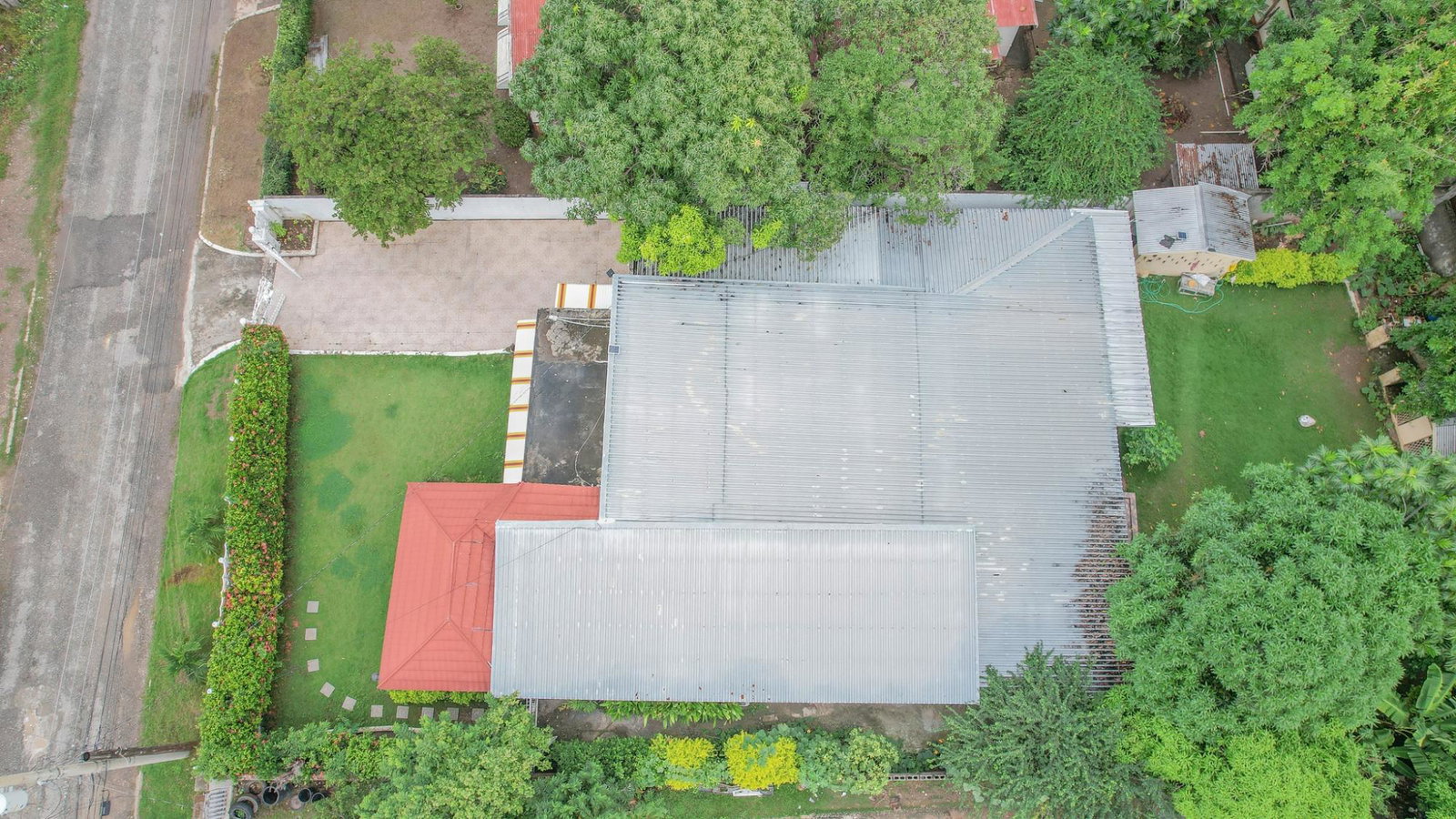 Fourth image of 1-47 Lorraine Ave in Kingston 10, St. Andrew, Jamaica - property is For Rent