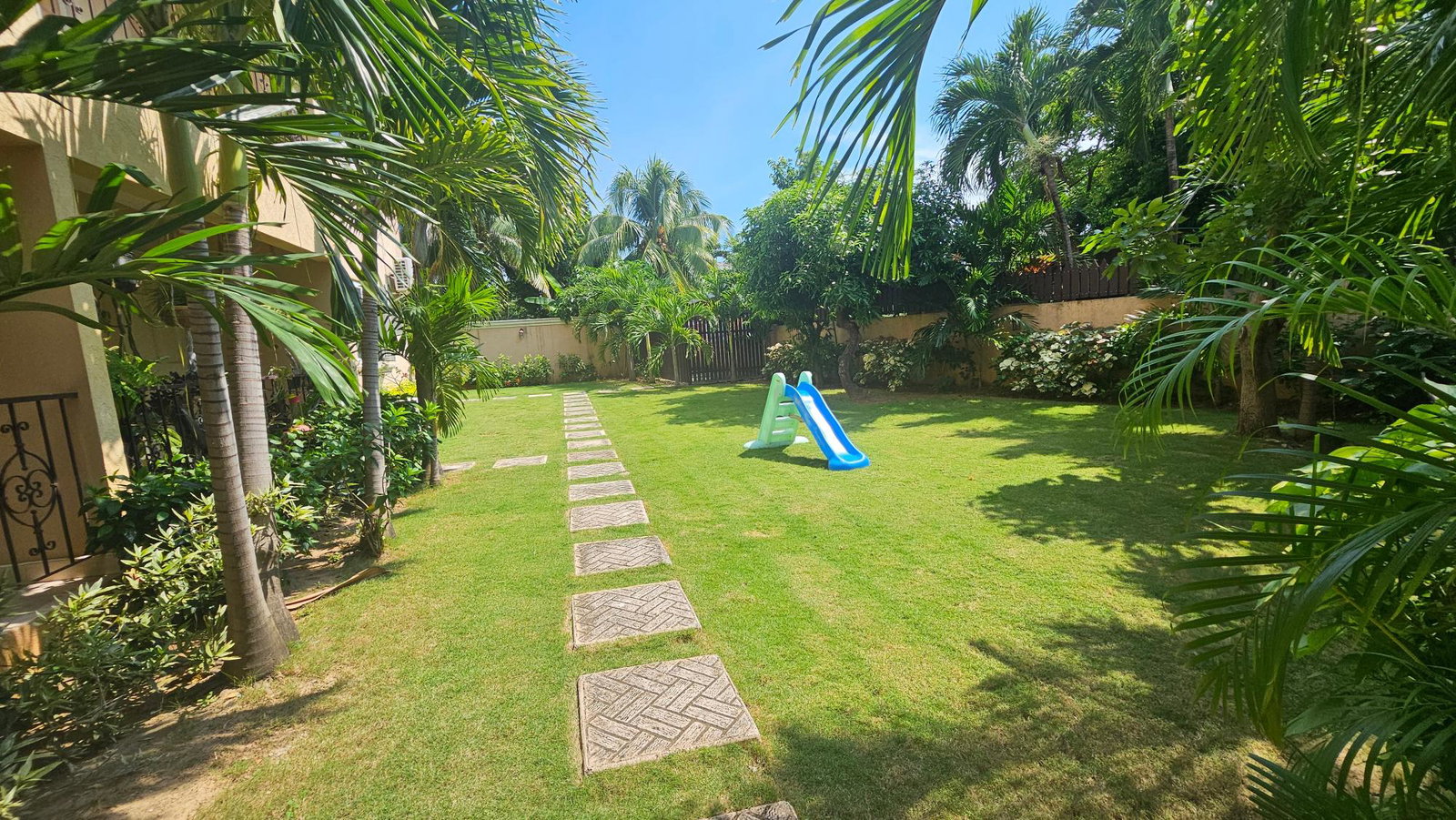 Twelfth image of 2-15 Ottawa Avenue in Kingston 6, St. Andrew, Jamaica - property is For Rent