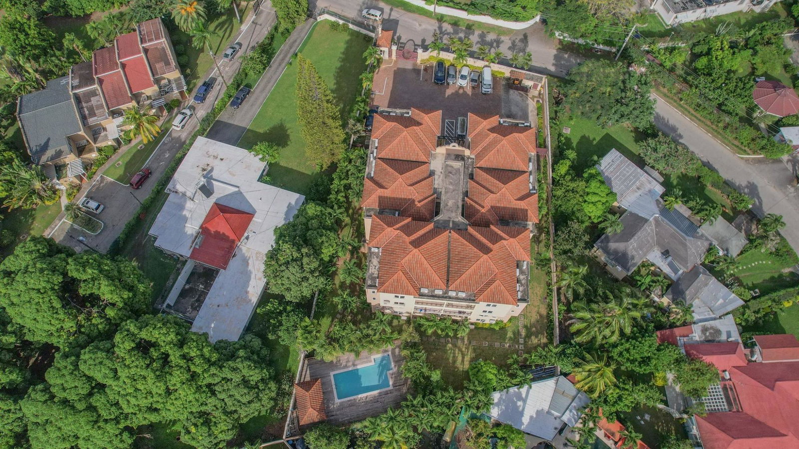 Sixteenth image of 2-15 Ottawa Avenue in Kingston 6, St. Andrew, Jamaica - property is For Rent