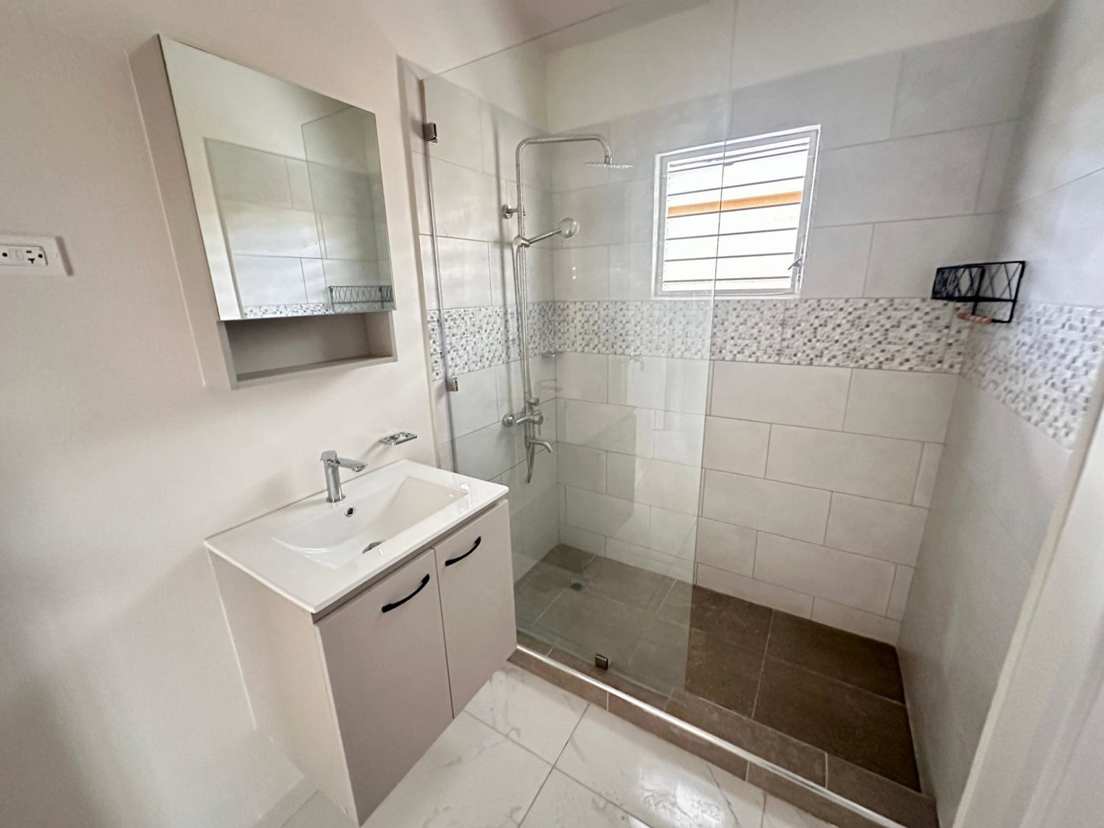 Ninth image of 732 Phoenix Park Village Phas in Greater Portmore, St. Catherine, Jamaica - property is For Rent