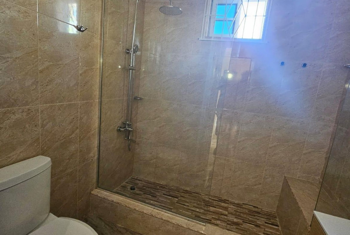 Twelfth image of 414 Melrose Terrace in Montego Bay, St. James, Jamaica - property is For Rent