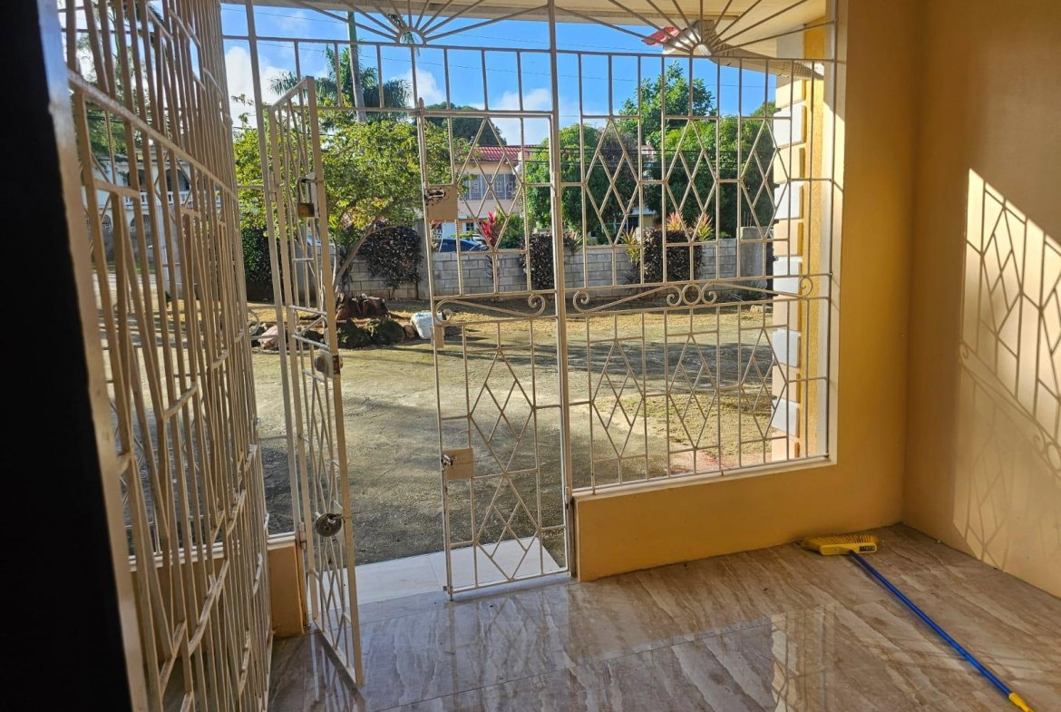 Fourteenth image of 414 Melrose Terrace in Montego Bay, St. James, Jamaica - property is For Rent