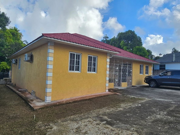 Third image of 414 Melrose Terrace in Montego Bay, St. James, Jamaica - property is For Rent