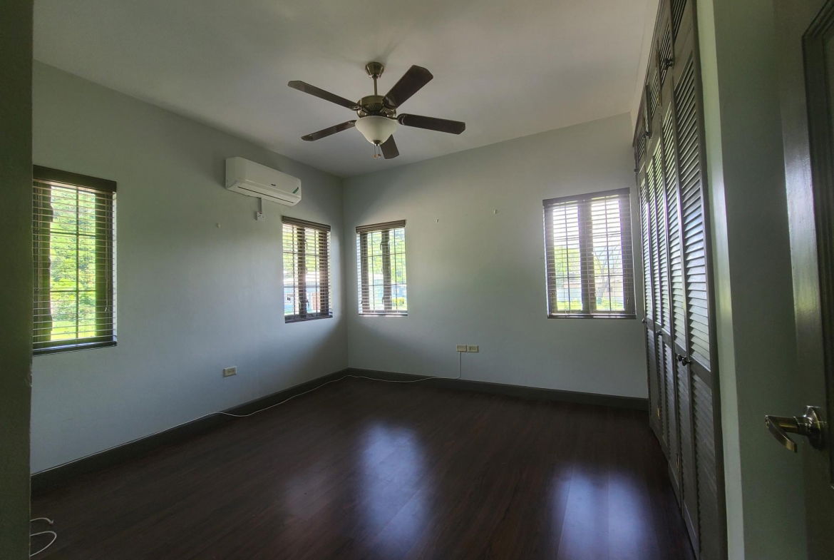 Eleventh image of 28 Bombay Avenue in Kingston 19, St. Andrew, Jamaica - property is For Rent