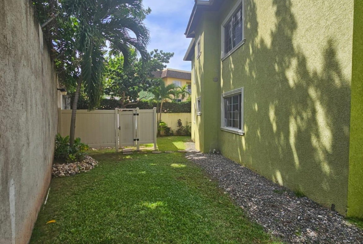 Sixth image of 9-5a Sulllivan Avenue in Kingston 8, St. Andrew, Jamaica - property is For Rent