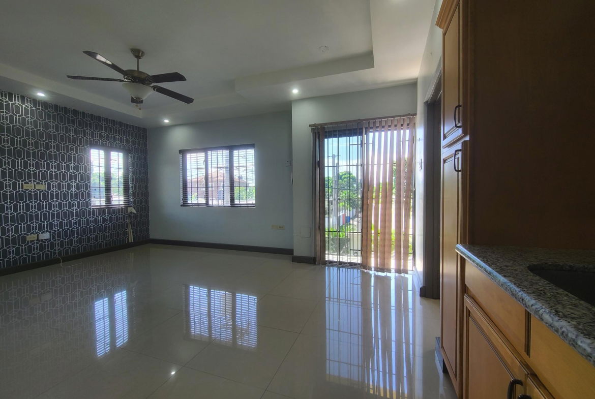 Ninth image of 28 Bombay Avenue in Kingston 19, St. Andrew, Jamaica - property is For Rent