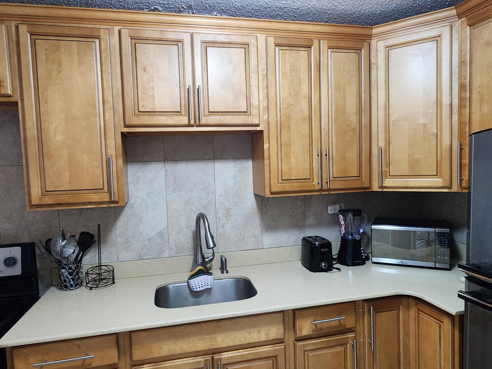 Fifth image of 503-114 1/2 Constant Spring Rd. Kings in Kingston 8, St. Andrew, Jamaica - property is For Rent