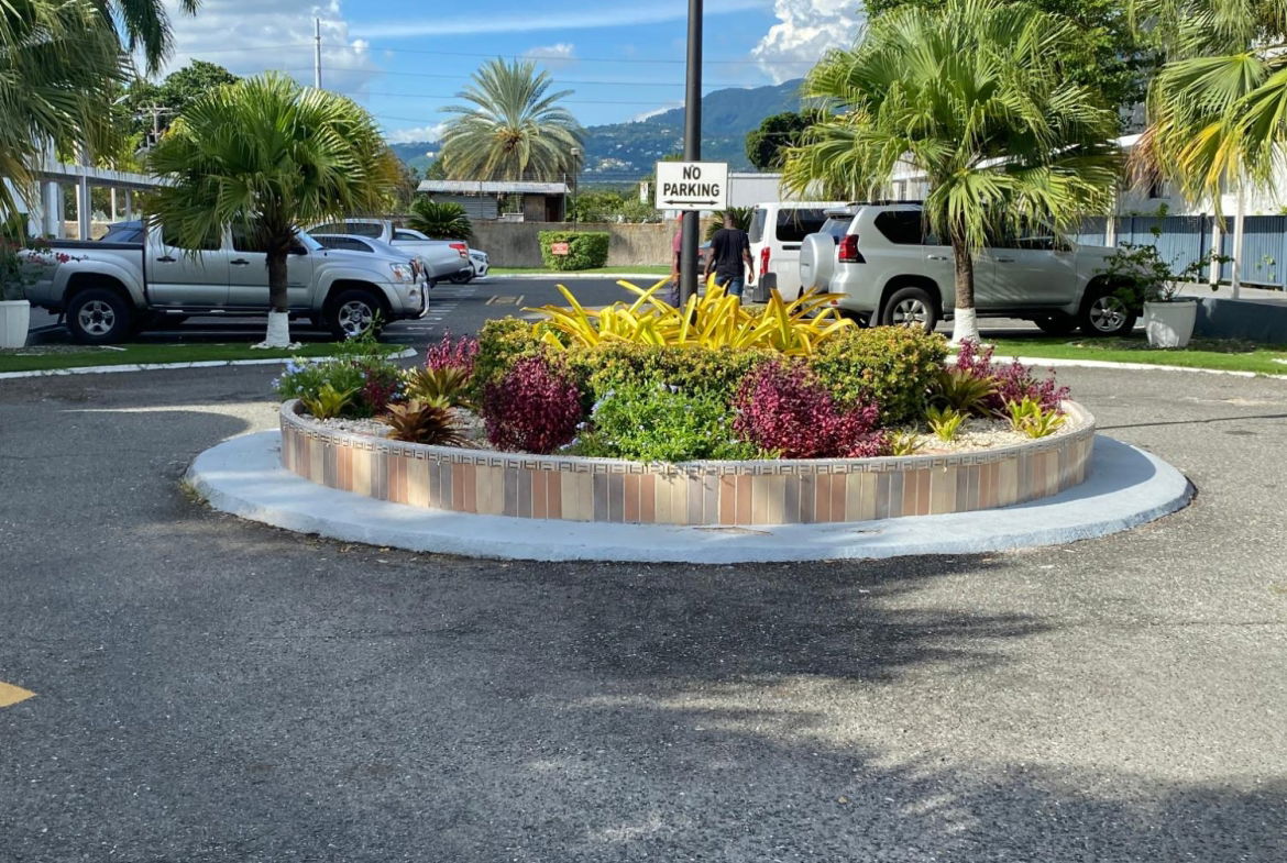 Fifth image of 1b East-17 Kingsway, Kingston 10. em in Kingston 10, St. Andrew, Jamaica - property is For Rent