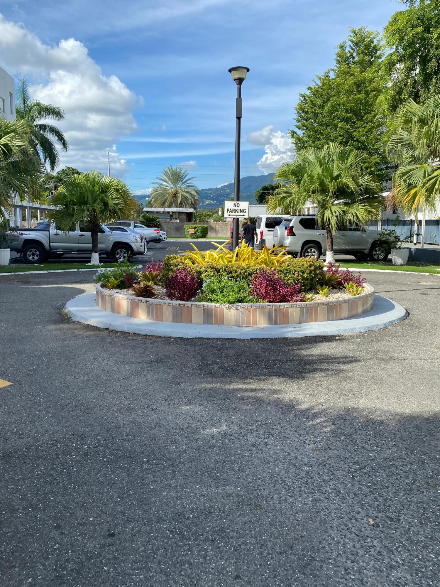 Fifth image of 1b East-17 Kingsway, Kingston 10. em in Kingston 10, St. Andrew, Jamaica - property is For Rent