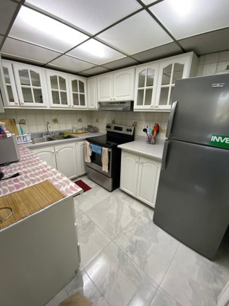 Seventh image of 1b East-17 Kingsway, Kingston 10. em in Kingston 10, St. Andrew, Jamaica - property is For Rent