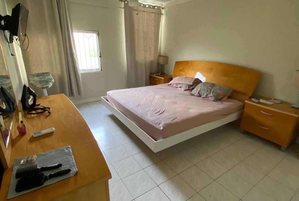 Tenth image of 1b East-17 Kingsway, Kingston 10. em in Kingston 10, St. Andrew, Jamaica - property is For Rent