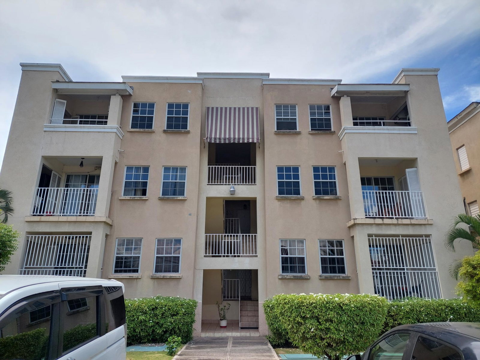 Fourth image of 10- Surbiton Road,kingston 10 in Kingston 10, St. Andrew, Jamaica - property is For Rent