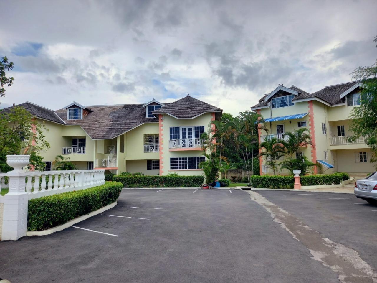 Charming-2-Bedroom-Apartment-for-Rent-in-Ocho-Rios-Jamaica Eleventh image of 17d-1 Shades Street in Ocho Rios, St. Ann, Jamaica - property is For Rent