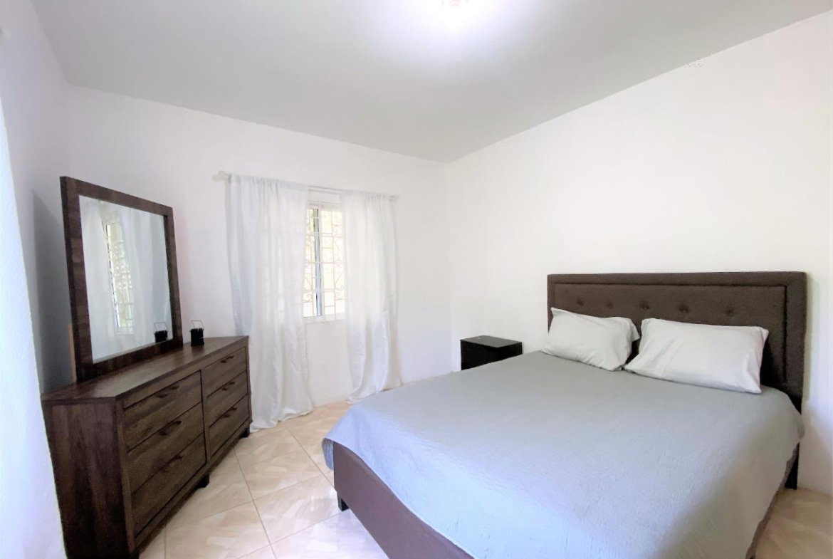 Thirteenth image of 433 Pasture Drive, Portobello in Montego Bay, St. James, Jamaica - property is For Rent